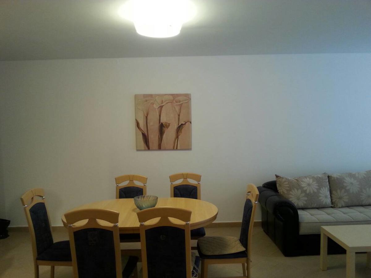 Iskra Apartment